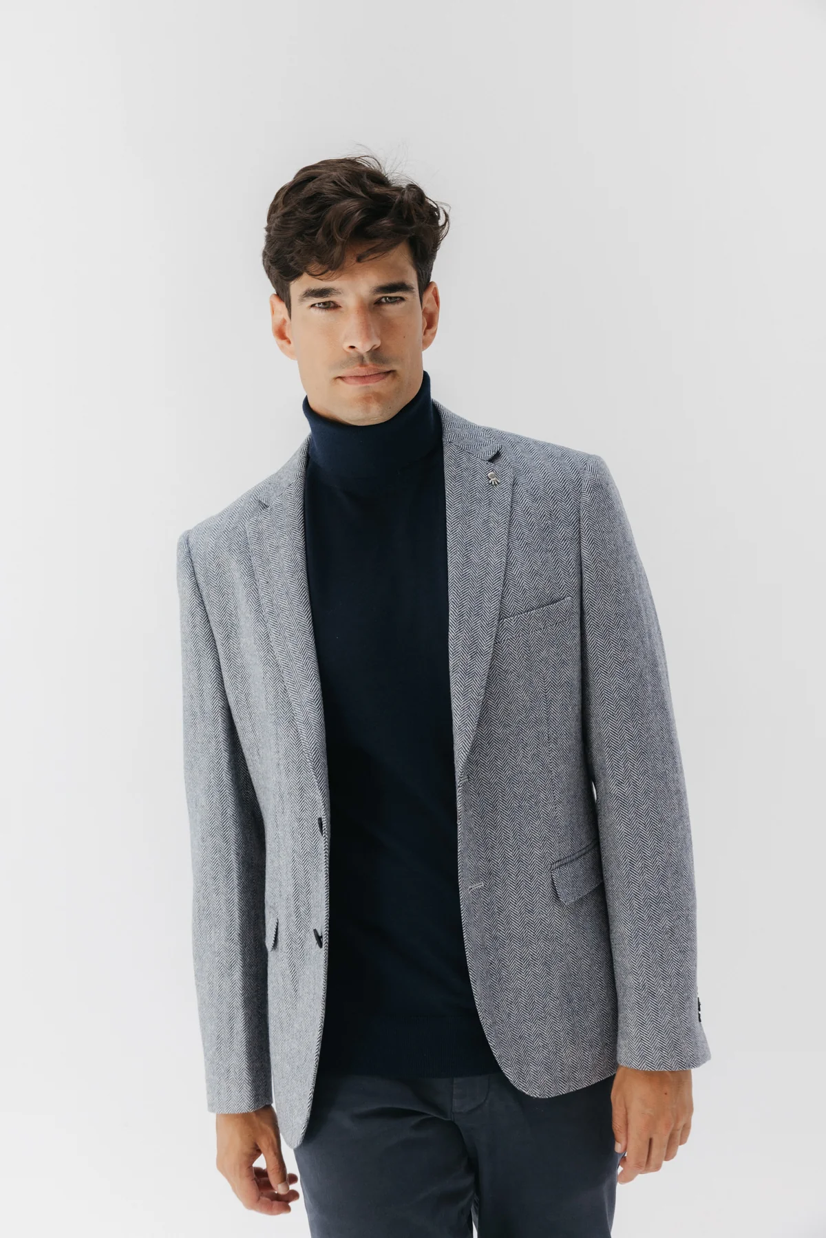 AMERICANA ESPIGA CON LANA AZUL - Imagen 2