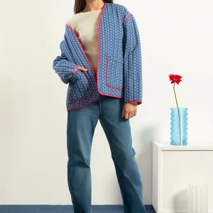 CHAQUETA TEEN FLORES ACOLCHADA FUCSIA